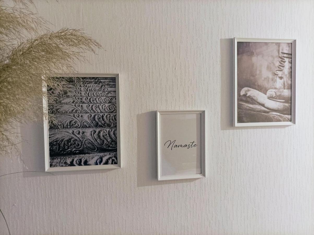 Kleine Ferienwohnung Mit Terrasse Am Waldrand シェーナウ エクステリア 写真