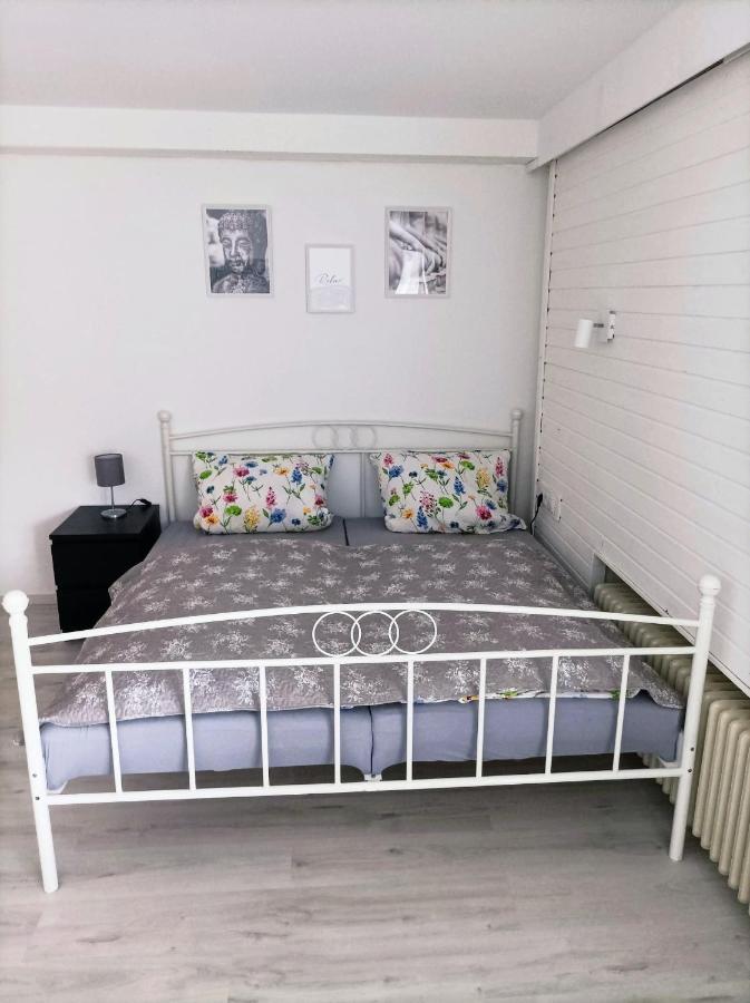 Kleine Ferienwohnung Mit Terrasse Am Waldrand シェーナウ エクステリア 写真